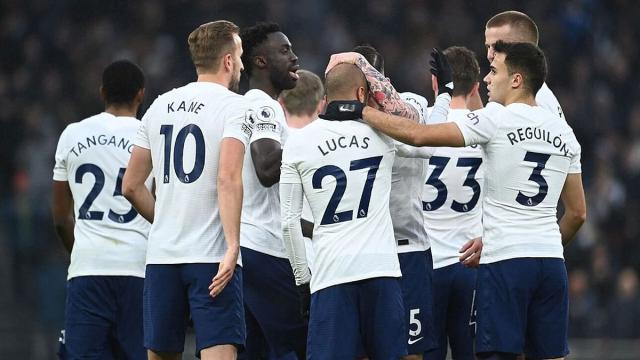 معلق مباراة توتنهام وليستر سيتي