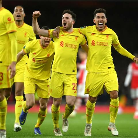 القنوات المفتوحة الناقلة لمباراة ليفربول وكريستال بالاس