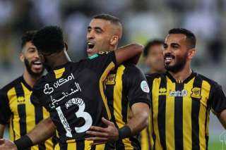 تشكيلة اتحاد جدة ضد ضمك...