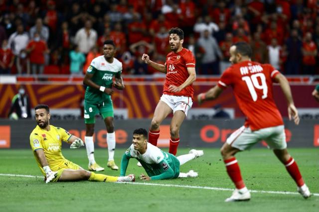 القنوات الناقلة لمباراة الاهلي والرجاء البيضاوي اليوم