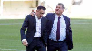 بأوامر تشافي.. تحديد أول الراحلين...