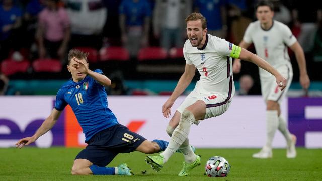 معلق مباراة إنجلترا وإيطاليا