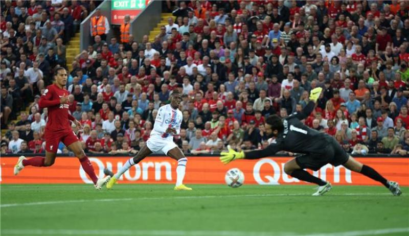 نتيجة مباراة ليفربول وكريستال بالاس.. ليفربول يسقط للمرة الثانية على التوالي في الدوري الإنجليزي