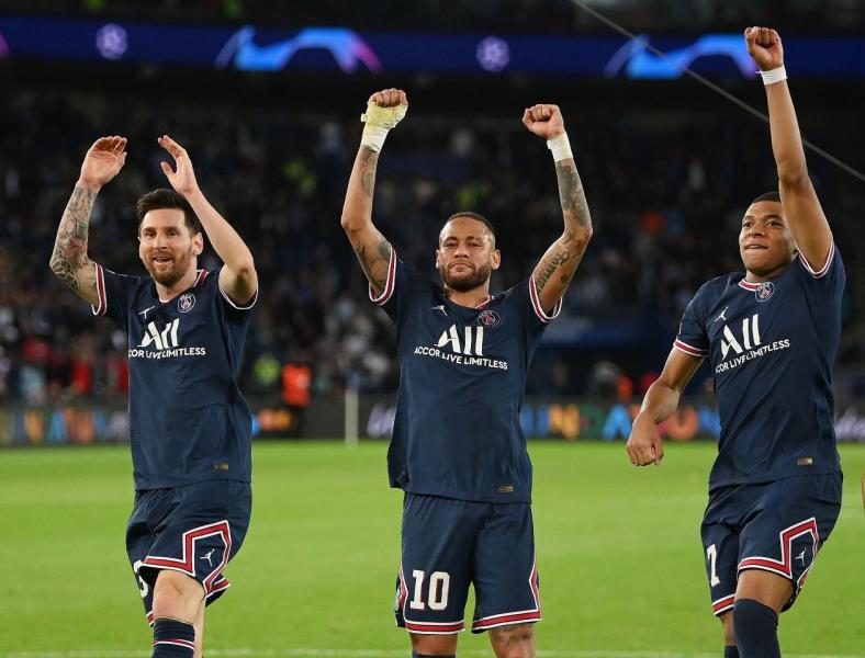 ماذا قدم نيمار وميسي ومبابي مع باريس سان جيرمان في الدوري الفرنسي هذا الموسم؟