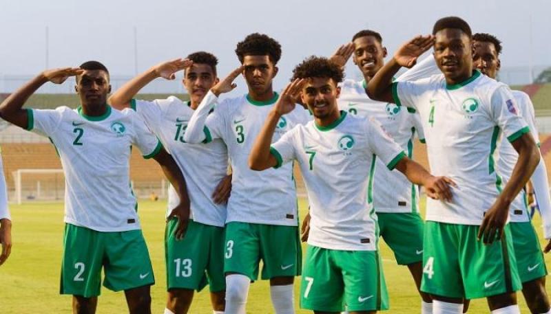 القنوات الناقلة لمباراة الجزائر والسعودية الناشئين اليوم الإثنين 5/9/2022 في كأس العرب للشباب
