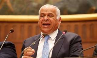 بالأسماء.. فرج عامر يكشف موقف...
