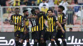 القنوات الناقلة لمباراة الإتحاد والرائد...