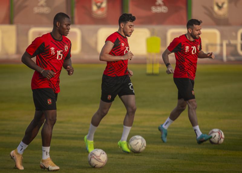 معلق مباراة الأهلي وبتروجيت اليوم