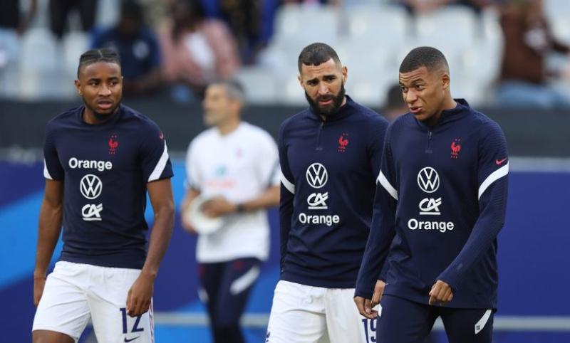 تشكيلة فرنسا اليوم ضد النمسا