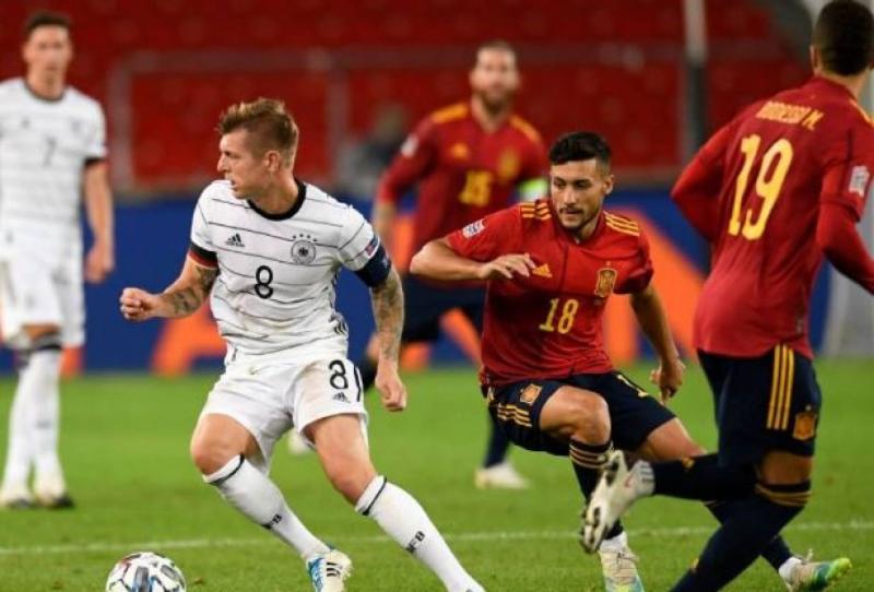 موعد مباراة إسبانيا وسويسرا