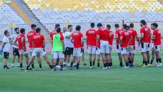 ما هي القنوات المفتوحة الناقلة...