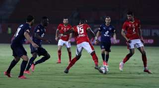من هو معلق مباراة الأهلي...