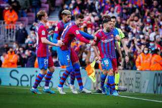 معلق مباراة برشلونة وأتليتكو مدريد...