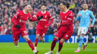 ليفربول ومانشستر سيتي يهدى أرسنال...
