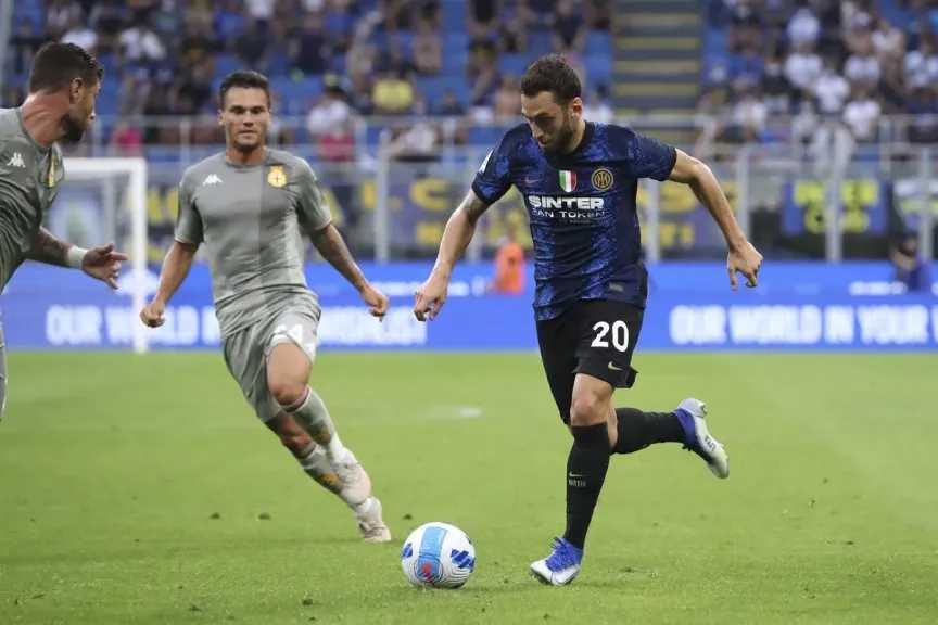 معلق مباراة إنتر ميلان وجنوى في الدوري الإيطالي 2025 والقنوات الناقلة