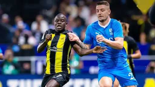 معلق مباراة الهلال والاتحاد في...