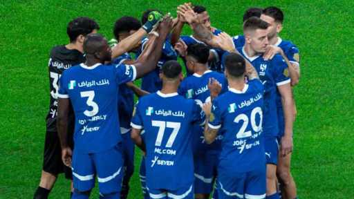 الهلال يصارع عمالقة إنجلترا لخطف...