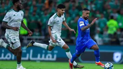 تشكيلة الهلال ضد الأهلي في...