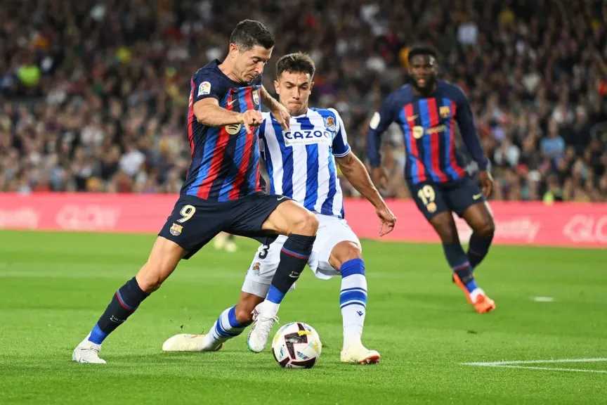 معلق مباراة برشلونة وريال سوسيداد في الدوري الإسباني 2025 والقنوات الناقلة