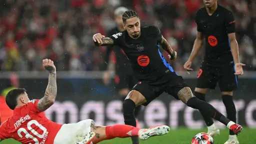 معلق مباراة برشلونة وبنفيكا في...