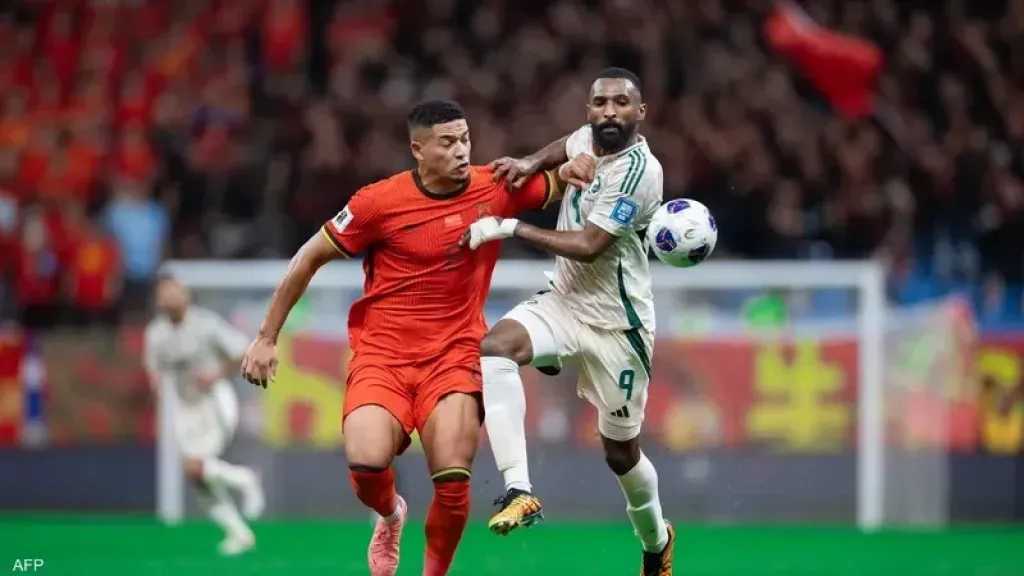 تشكيلة السعودية ضد الصين في تصفيات كأس العالم 2026 والقنوات الناقلة