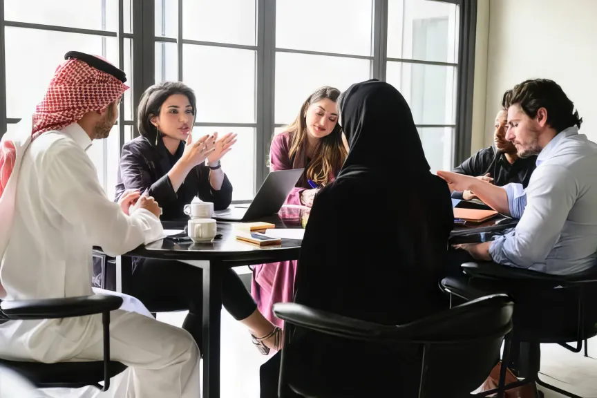 الدوري الإنجليزي بالعربي
