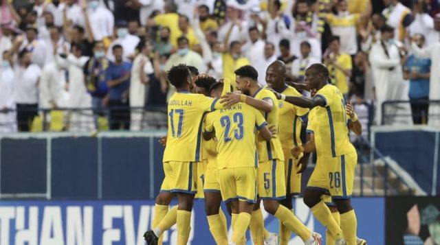 الدوري الإنجليزي بالعربي